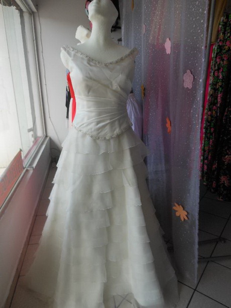 casa-de-vestidos-de-novia-98-11 Сватбена рокля къща