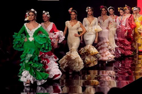 diseadora-de-trajes-de-flamenca-32-11 Фламенко костюми Дизайнер
