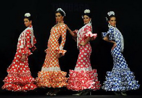 diseadoras-de-trajes-de-flamenca-59-18 Фламенко костюми дизайнери