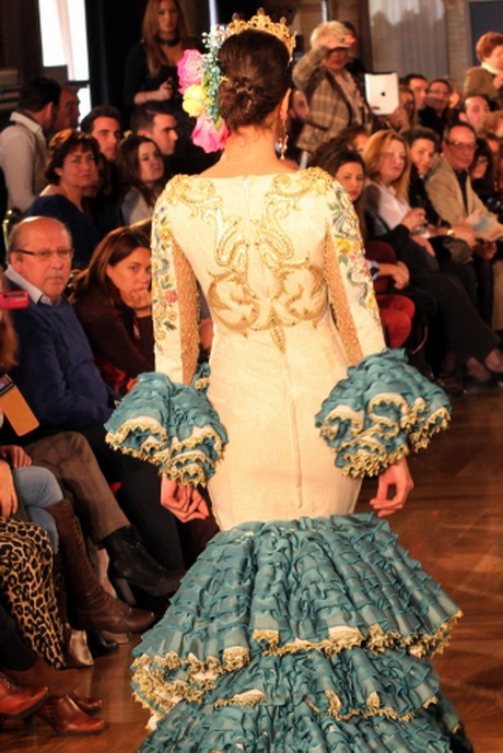 diseadoras-de-trajes-de-flamenca-59-8 Фламенко костюми дизайнери