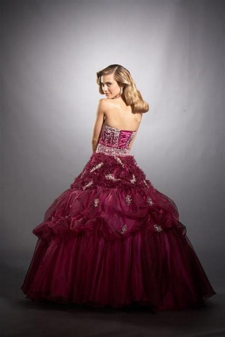 imagenes-de-vestidos-de-15-aos-estilo-princesa-18-4 Снимки на 15-годишни рокли в стил принцеса