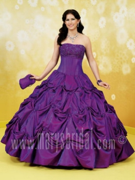 imagenes-de-vestidos-de-15-aos-morados-41-12 Снимки на лилави рокли 15 години