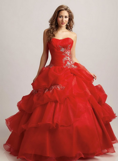 Снимки на червени 15-годишни рокли