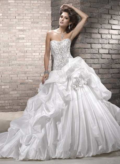 imanes-de-vestidos-de-novia-09-13 Магнити за сватбени рокли