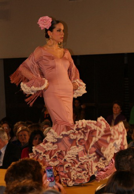 manuela-trajes-de-flamenca-03-12 Мануела фламенко костюми