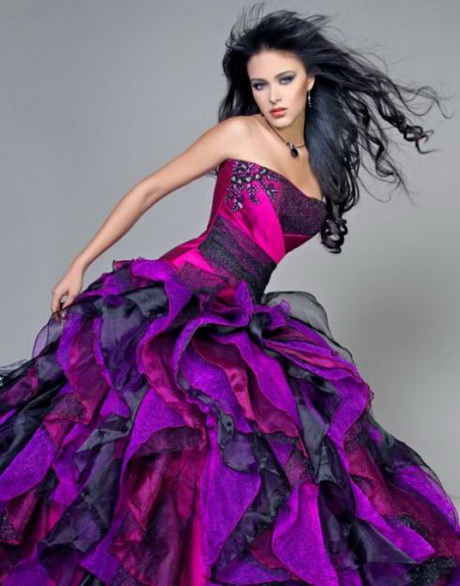 modelos-de-vestidos-de-15-aos-modernos-42-3 Модерни модели рокли 15 години