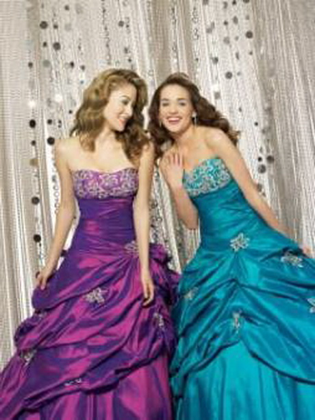 modelos-de-vestidos-de-15-aos-modernos-42-8 Модерни модели рокли 15 години