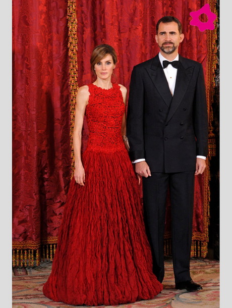 princesa-letizia-vestido-rojo-59-8 Принцеса Летисия червена рокля