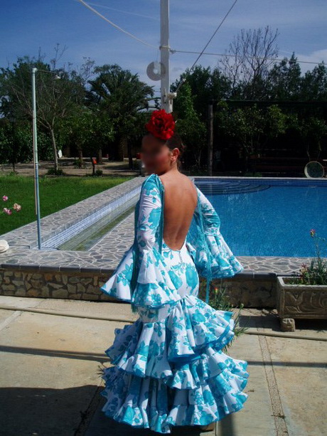 revuelo-trajes-de-flamenca-57-2 Смут фламенко костюми