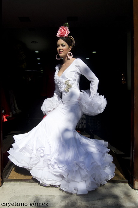 trajes-de-flamenca-blanco-44-14 Бели фламинго костюми