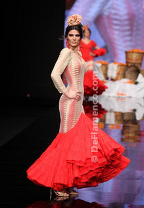 trajes-de-flamenca-carmen-latorre-11-16 Фламенко костюми Кармен Латоре