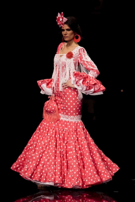 trajes-de-flamenca-carmen-latorre-11-9 Фламенко костюми Кармен Латоре