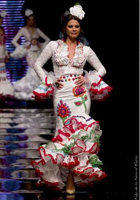 trajes-de-flamenca-el-rocio-22-3 Фламенко костюми Ел Росио