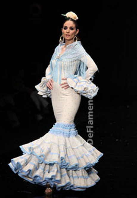 trajes-de-flamenca-en-el-rocio-37-4 Фламенко костюми в Росио