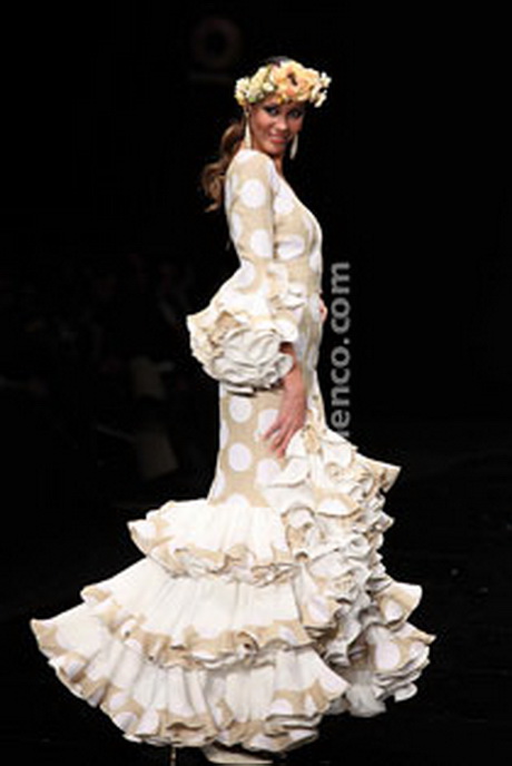 trajes-de-flamenca-maricruz-60-3 Фламенко марикруз костюми