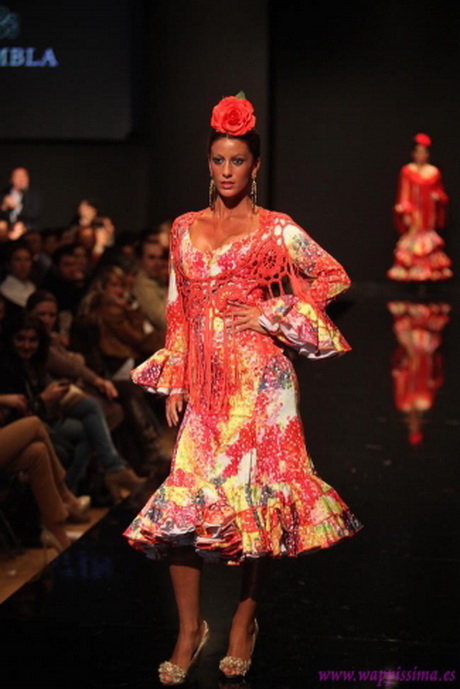 trajes-de-flamenca-para-el-rocio-23-12 Фламенко Костюми За Росио