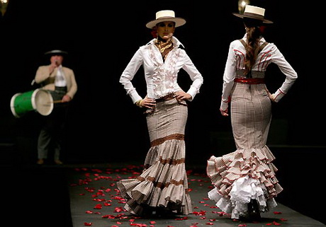 trajes-flamenca-vicky-martin-berrocal-80-19 Фламенко костюми Вики Мартин бърокал