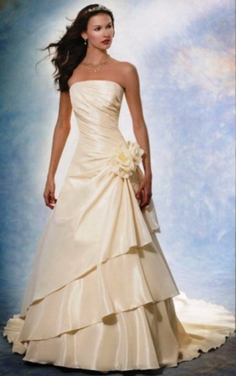 Сватбена рокля снимка