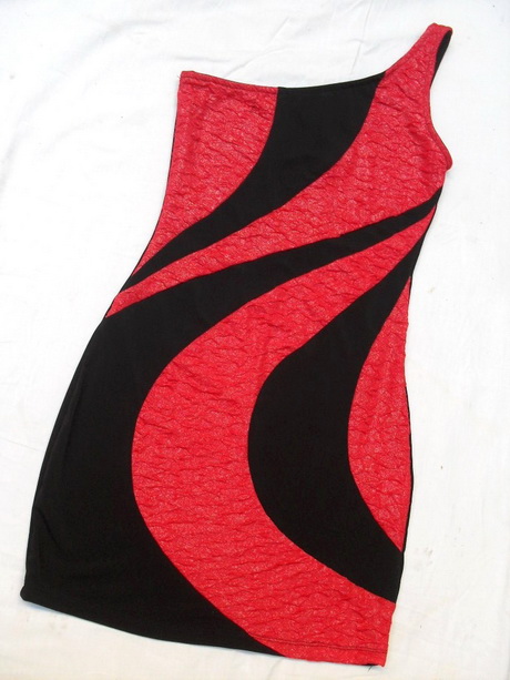 vestido-rojo-con-negro-54-14 Червена рокля с черно