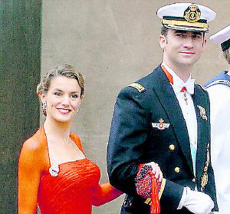 vestido-rojo-letizia-76-11 Червената рокля на Летисия