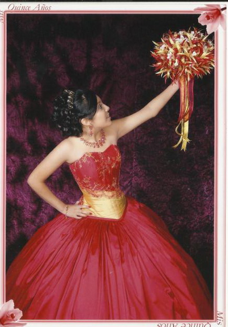 vestidos-de-15-aos-rojo-con-dorado-36-6 15-годишни рокли червено със злато