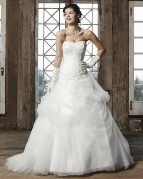 vestidos-de-novia-con-corset-49 Сватбени рокли с корсет