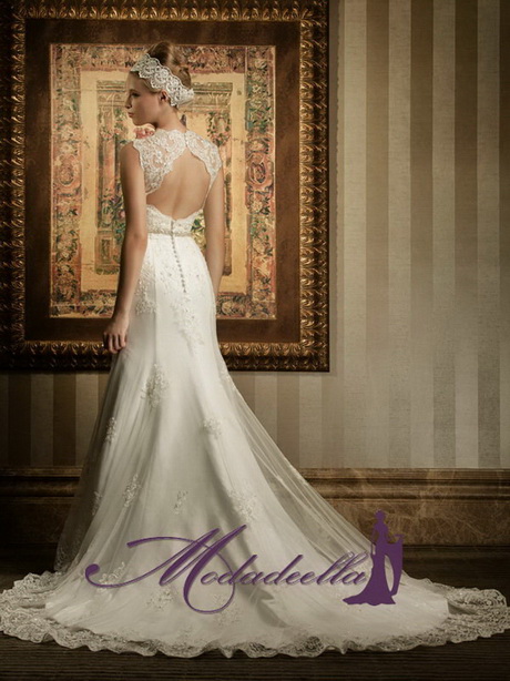 vestidos-de-novia-con-encaje-en-la-espalda-69-3 Сватбени рокли с дантела на гърба