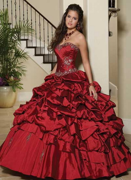 Червени рокли quinceanera