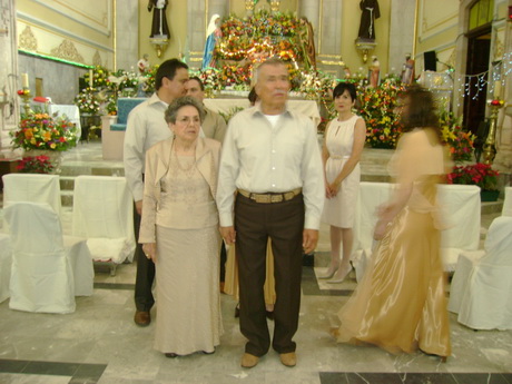 vestidos-para-bodas-de-oro-07-6 Златни сватбени рокли