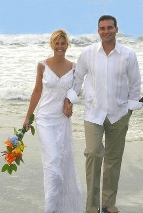 vestidos-para-bodas-en-la-playa-63-19 Рокли за плажни сватби