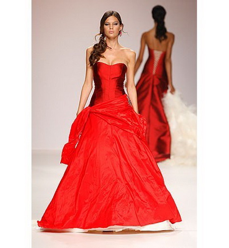 Червени рокли за сватба