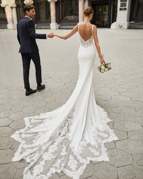 Сватбена рокля 2022