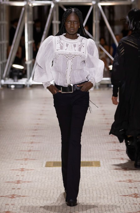 blusas-de-moda-2023-22_3 Модни блузи 2023