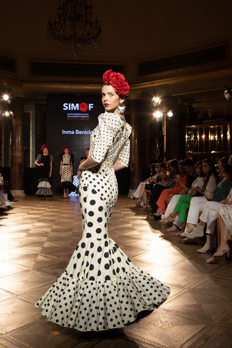 coleccion-trajes-de-flamenca-2023-41_19 Колекция фламенко костюми 2023