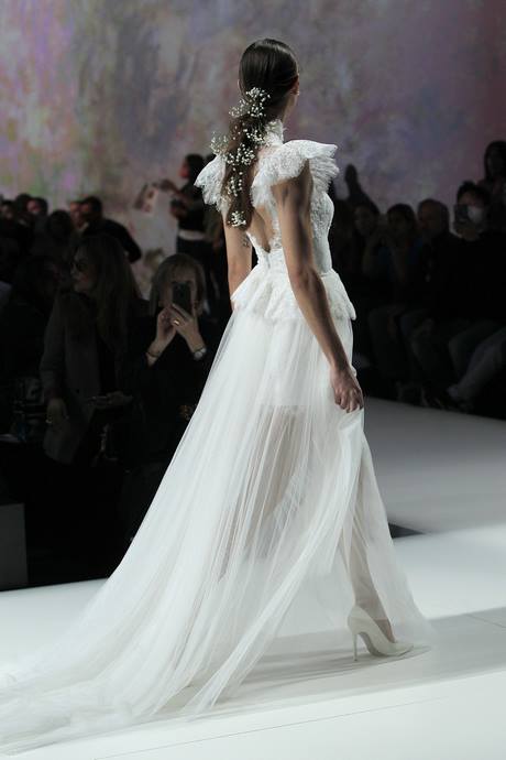 moda-2023-vestidos-de-novia-57_12 Мода 2023 сватбени рокли