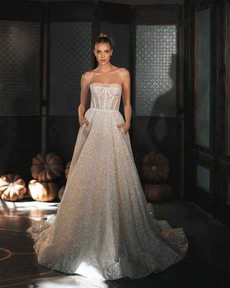 moda-en-vestidos-de-novia-2023-43_8 Мода за сватбени рокли 2023