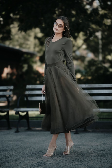 moda-en-vestidos-otono-invierno-2023-34_15 Мода за рокли есен-зима 2023