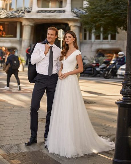 vestidos-de-matrimonio-2023-72_13 Сватбени рокли 2023