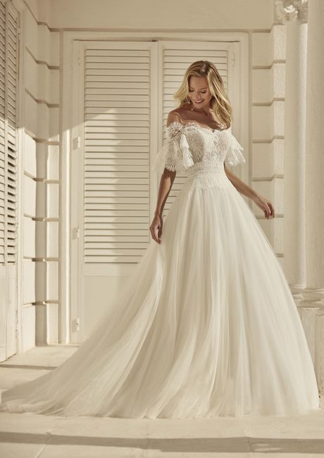 vestidos-de-novia-moda-2023-44_9 Модни сватбени рокли 2023