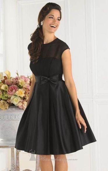 combinar-zapatos-con-vestido-negro-74_18 Комбинирайте обувки с черна рокля