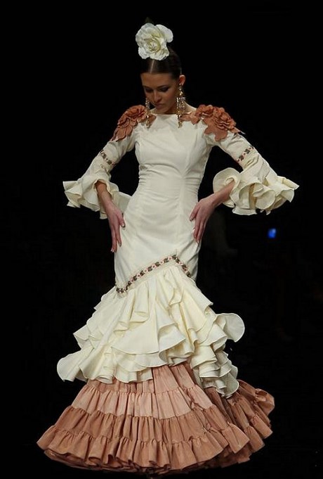 diseadores-de-vestidos-de-flamenca-54_11 Дизайнери на фламенко рокли