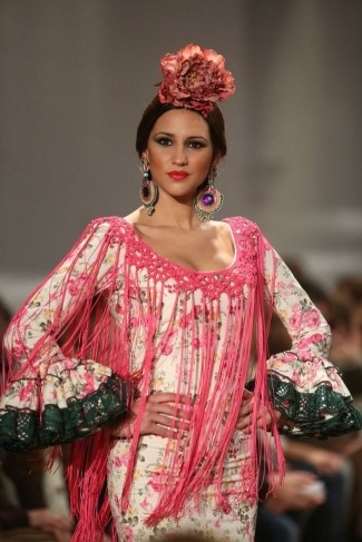 el-rocio-trajes-de-flamenca-88_11 Ел Росио костюми фламенка