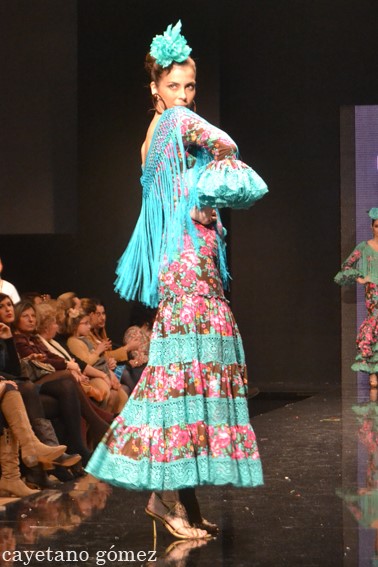 el-rocio-trajes-de-flamenca-88_15 Ел Росио костюми фламенка