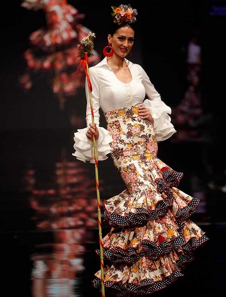 el-rocio-trajes-de-flamenca-88_9 Ел Росио костюми фламенка