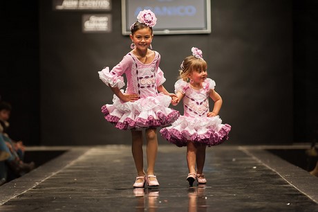 Мода фламинго деца