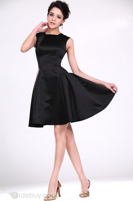 modelos-con-vestidos-negros-80_14 Модели с черни рокли