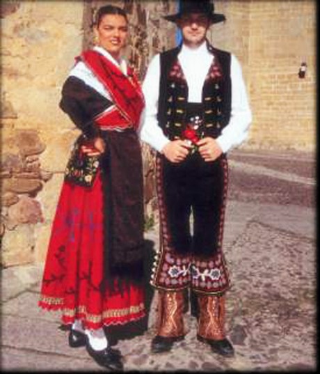 traje-de-espaola-58_10 Испански костюм