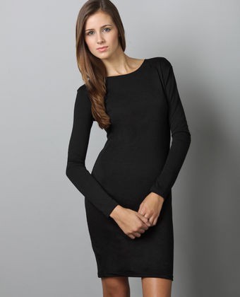vestido-negro-con-mangas-45 Черна рокля с ръкави