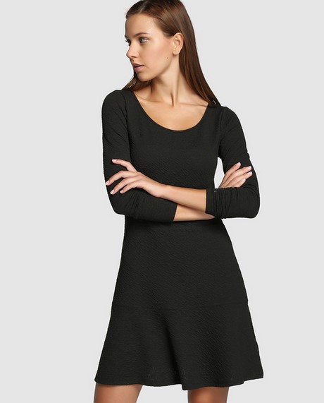 vestido-negro-con-mangas-45_9 Черна рокля с ръкави