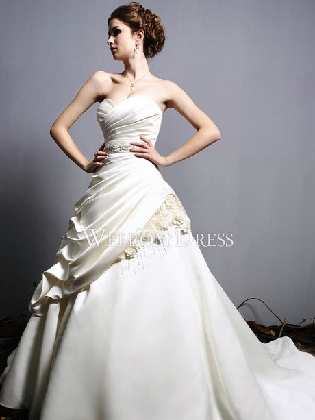 el-vestido-de-novia-mas-hermoso-del-mundo-03_14 Най-красивата сватбена рокля в света